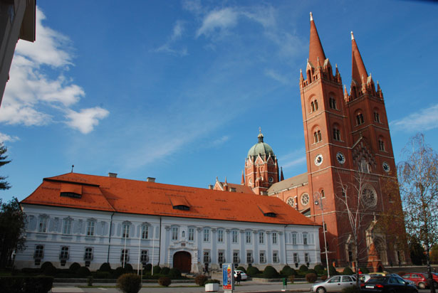 Собор св. Петра в Джаково в Хорватии. Фото: Djos.hr